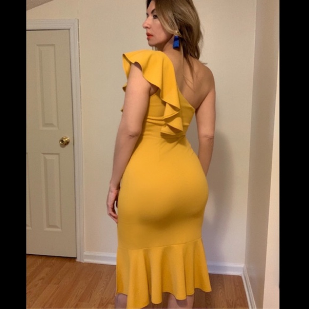 ONE SHOULDER RUFFLE MIDI DRESS - Picture 2 of 4